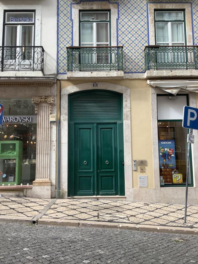 Chiado Apartment With View To The Castle Lisbon Exterior photo