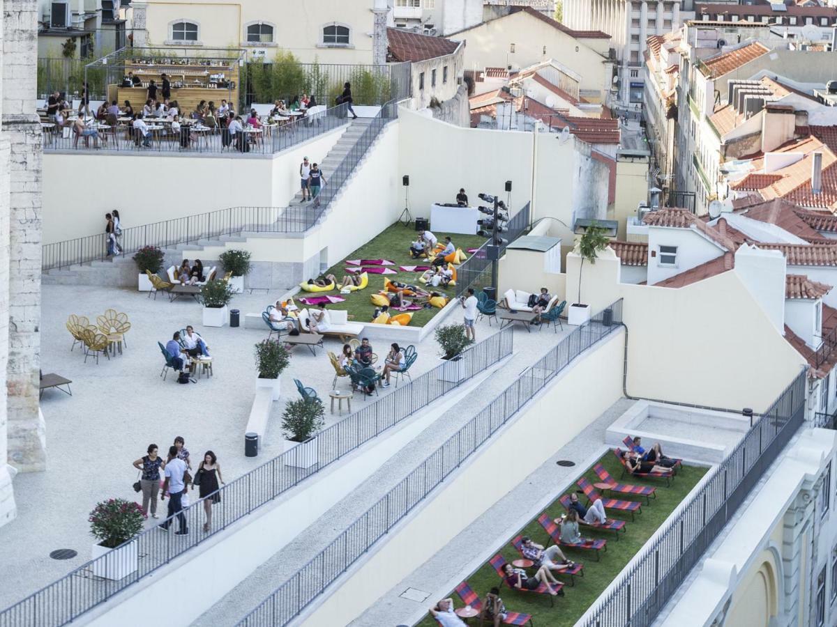 Chiado Apartment With View To The Castle Lisbon Exterior photo